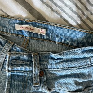 Levi’s women’s